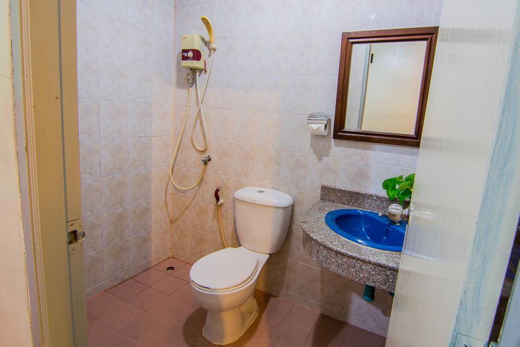 Sutus Court 5 Hotel Pattaya Eksteriør billede