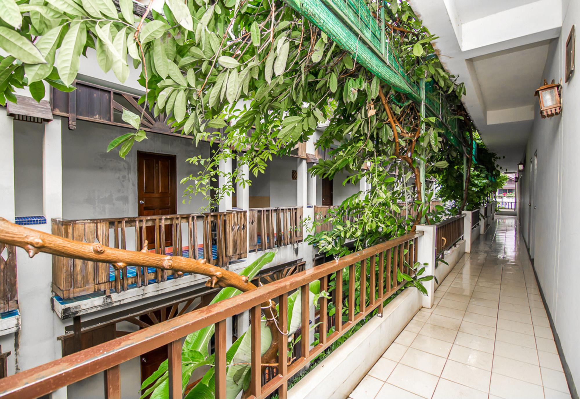 Sutus Court 5 Hotel Pattaya Eksteriør billede